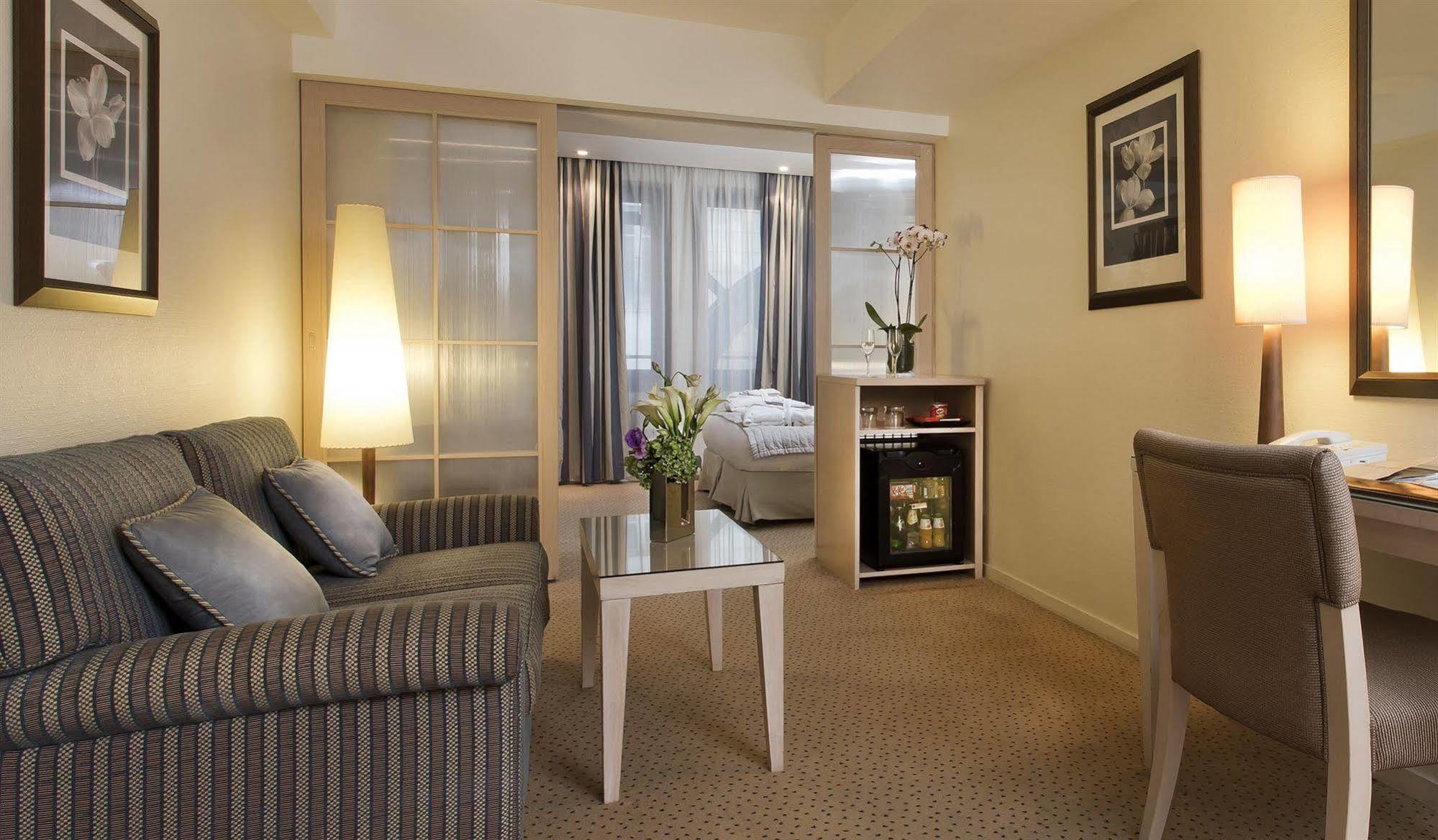 Hotel Le Pera Paris Rom bilde