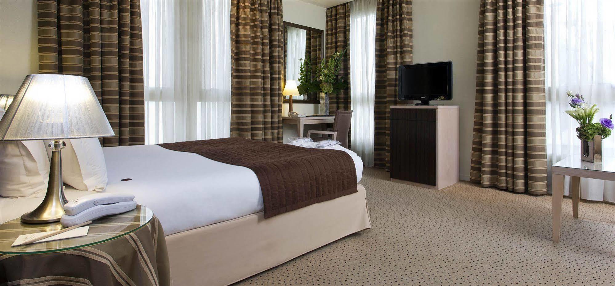 Hotel Le Pera Paris Eksteriør bilde